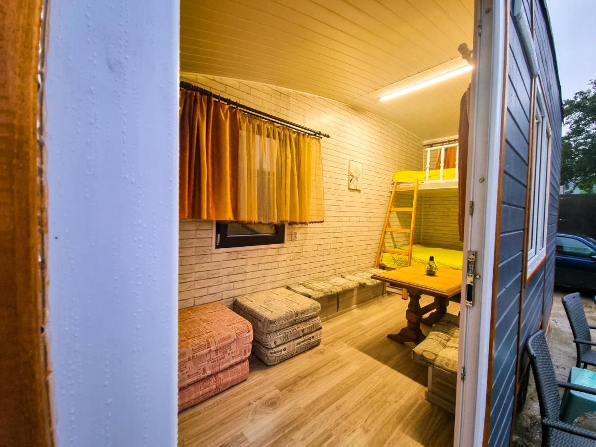 Tiny Houses In The Garden Câmpulung Moldovenesc エクステリア 写真